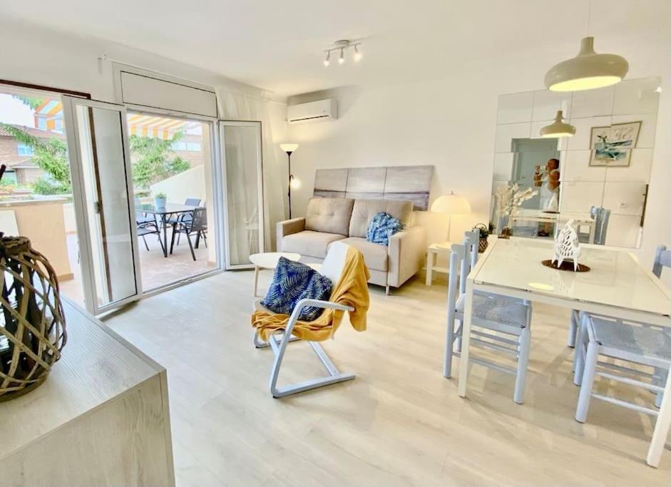 Apartamentos Stil Mar Anna - L'Escala Stil Mar Anna Calm Bagian luar foto